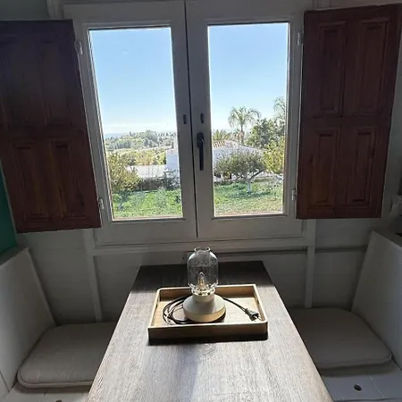 Sleeps 2 - Pool Balcony Mountain Views *