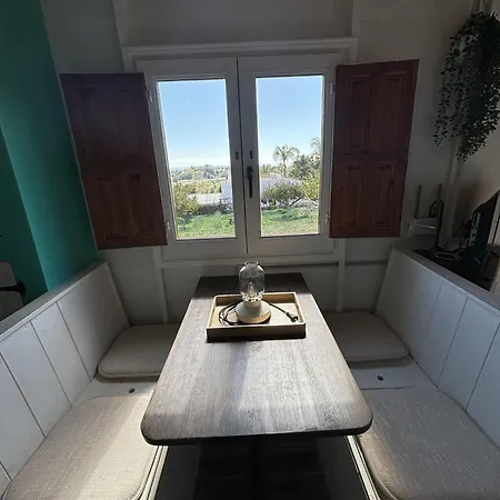 Beautiful In With Stunning Views * Естепона