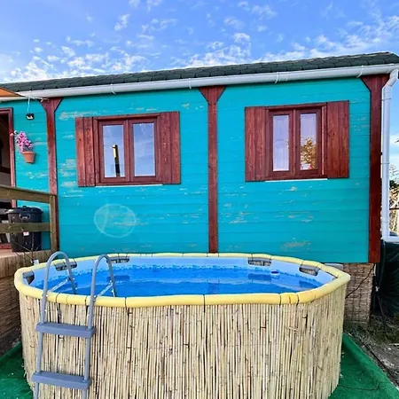 샬레 Sleeps 2 - Pool Balcony Mountain Views *