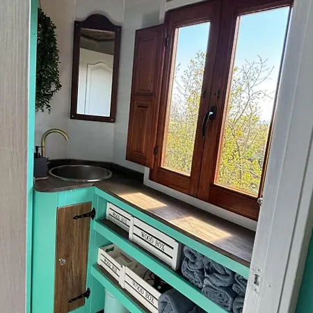 Sleeps 2 - Pool Balcony Mountain Views 샬레