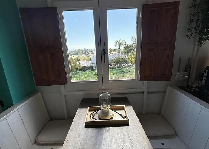 Sleeps 2 - Pool Balcony Mountain Views *