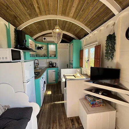 شاليه Sleeps 2 - Pool Balcony Mountain Views