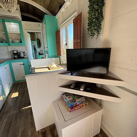 Sleeps 2 - Pool Balcony Mountain Views